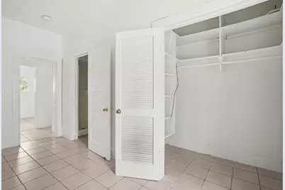 302 S Wood Street, Cleburne, TX 76033 - Photo 15