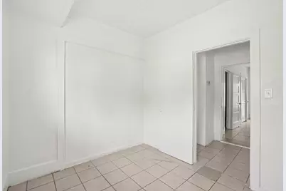 302 S Wood Street, Cleburne, TX 76033 - Photo 19