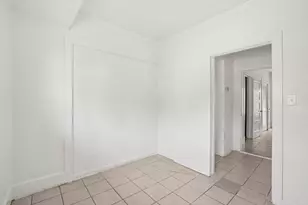 302 S Wood St, Cleburne, TX 76033 - Photo 19