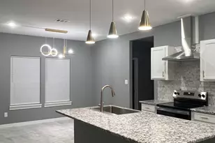 300 Austin St, Alvarado, TX 76009 - Photo 11