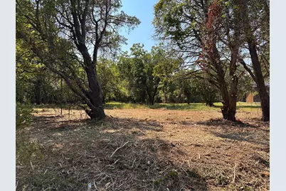 402 S Shady Shores Road, Shady Shores, TX 76208 - Photo 17