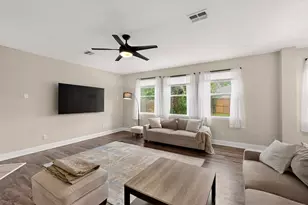 2305 Sumac Ct, Little Elm, TX 75068 - Photo 7