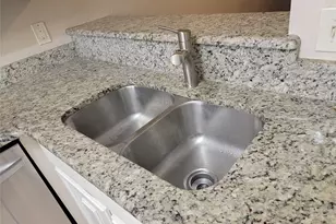 6646 E Lovers Ln, Dallas, TX 75214 - Photo 9