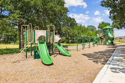 1628 Elle, Aubrey, TX 76227 - Photo 33