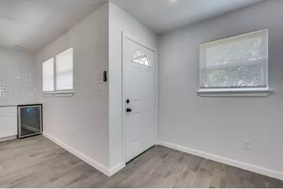 201 W Fuller Drive, Euless, TX 76039 - Photo 7