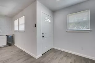 201 W Fuller Dr, Euless, TX 76039 - Photo 7