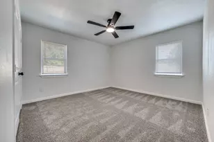 201 W Fuller Dr, Euless, TX 76039 - Photo 23