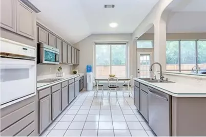 7512 Brookview Drive, Frisco, TX 75034 - Photo 7