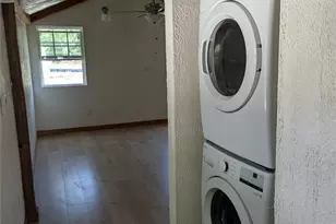 391 Gina Cir, Granbury, TX 76049 - Photo 31