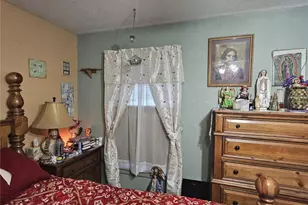 645 NW 10th St, Grand Prairie, TX 75050 - Photo 13