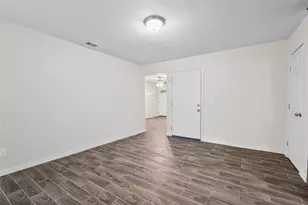 14617 Oakwood Ln, Balch Springs, TX 75180 - Photo 9