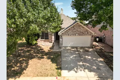 216 Lincoln Lane, Crowley, TX 76036 - Photo 1