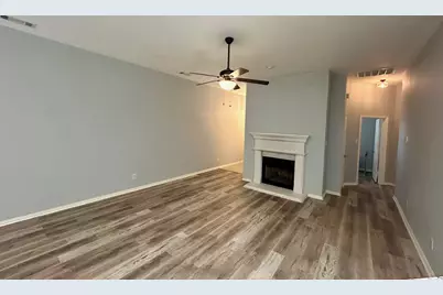 1610 Poinsettia Boulevard, Denton, TX 76208 - Photo 9