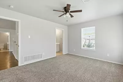 107 S Crawford Street, Denton, TX 76205 - Photo 13