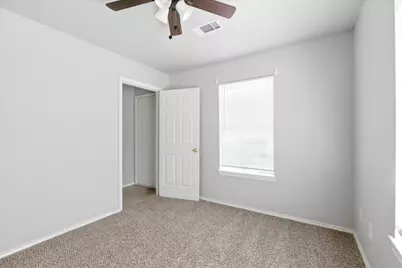 107 S Crawford Street, Denton, TX 76205 - Photo 5