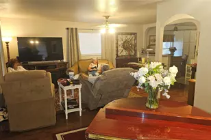 509 Estill St, Grapevine, TX 76051 - Photo 15