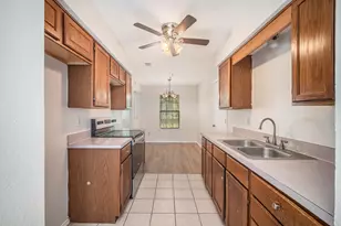 516 Heather Ln, Keene, TX 76059 - Photo 9