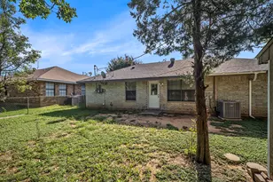 516 Heather Ln, Keene, TX 76059 - Photo 27