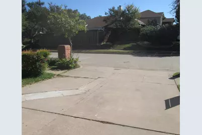 1305 Berkeley Court, Plano, TX 75023 - Photo 33