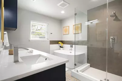 6350 Glennox Lane, Dallas, TX 75214 - Photo 13