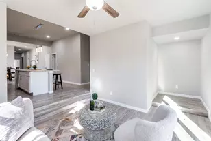 410 S Grand Ave, Gainesville, TX 76240 - Photo 3