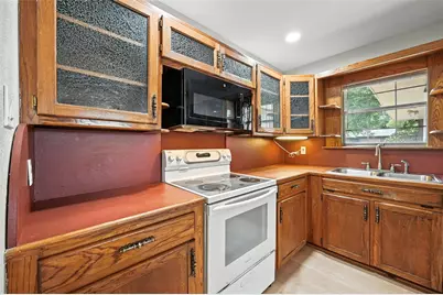 313 Vine Street, Euless, TX 76040 - Photo 9