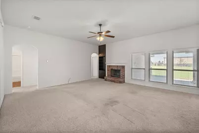 1117 Macadamia Street, Venus, TX 76084 - Photo 7