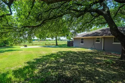 102 Clearman Street, Krum, TX 76249 - Photo 35