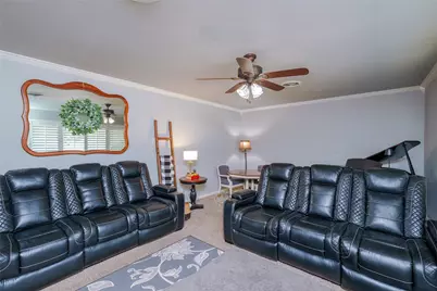 102 Clearman Street, Krum, TX 76249 - Photo 9