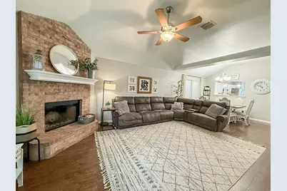 4726 Topaz Lane, Granbury, TX 76049 - Photo 17