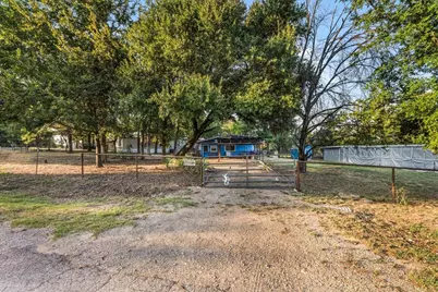 391 Gina Circle, Granbury, TX 76049 - Photo 17