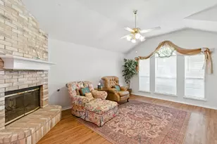 10412 Maria Dr, Fort Worth, TX 76108 - Photo 5