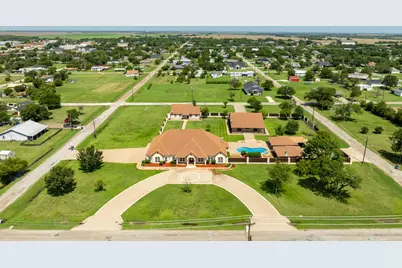 400 E Spurgeon Street, Itasca, TX 76055 - Photo 3