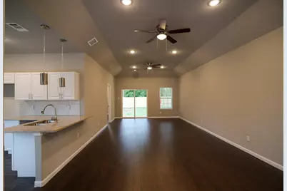 1436 E Baltimore Avenue, Fort Worth, TX 76104 - Photo 5