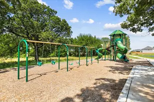 1733 Edgeway, Aubrey, TX 76227 - Photo 31