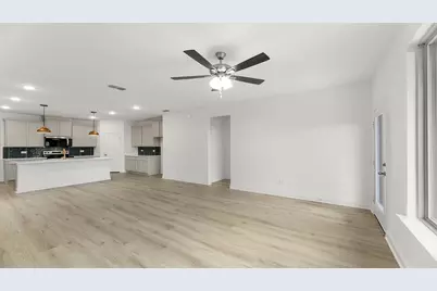 1733 Edgeway, Aubrey, TX 76227 - Photo 11