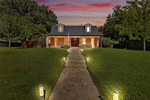 3712 Summercrest Dr, Fort Worth, TX 76109 - Photo 3