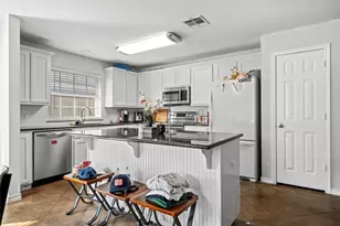 2409 S 2nd St, Waco, TX 76706 - Photo 9