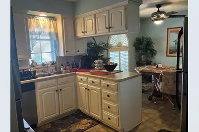 3913 Misty Meadow Drive, Fort Worth, TX 76133 - Photo 17