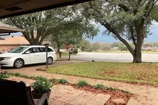 3913 Misty Meadow Dr, Fort Worth, TX 76133 - Photo 7