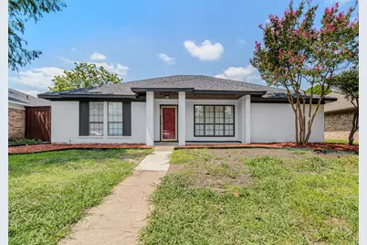 202 E Schreiber Street, Garland, TX 75040 - Photo 1