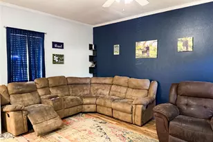 206 E 7th St, Cisco, TX 76437 - Photo 9