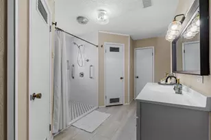 2402 White St, Clifton, TX 76634 - Photo 21