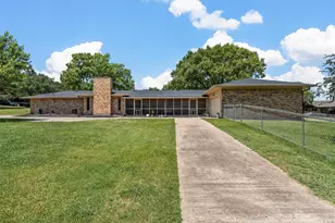 2402 White St, Clifton, TX 76634 - Photo 35