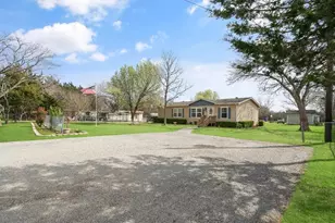 360 Rockcrest Rd, New Hope, TX 75071 - Photo 3