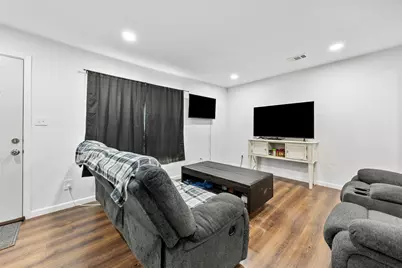 5705 Vesta Farley Road, Fort Worth, TX 76119 - Photo 5