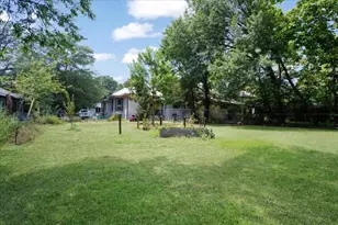 203 19th St SE, Paris, TX 75460 - Photo 5