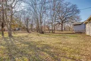 708 E Gandy St, Denison, TX 75021 - Photo 23