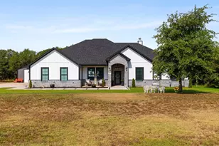 117 Coyote Cave Ln, Alvord, TX 76225 - Photo 1