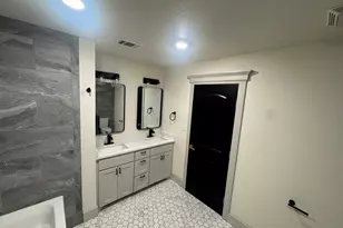 703 San Jacinto St, Mineral Wells, TX 76067 - Photo 17